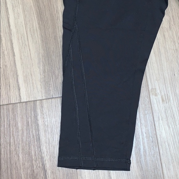 Black Cropped Leggings - Picture 3 of 6